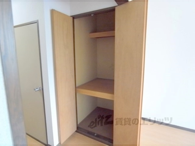 収納　広く物の出し入れが便利です。