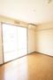 居室・リビング　２面採光で明るいお部屋です