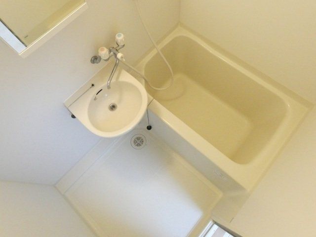 バス・シャワールーム　お風呂です。