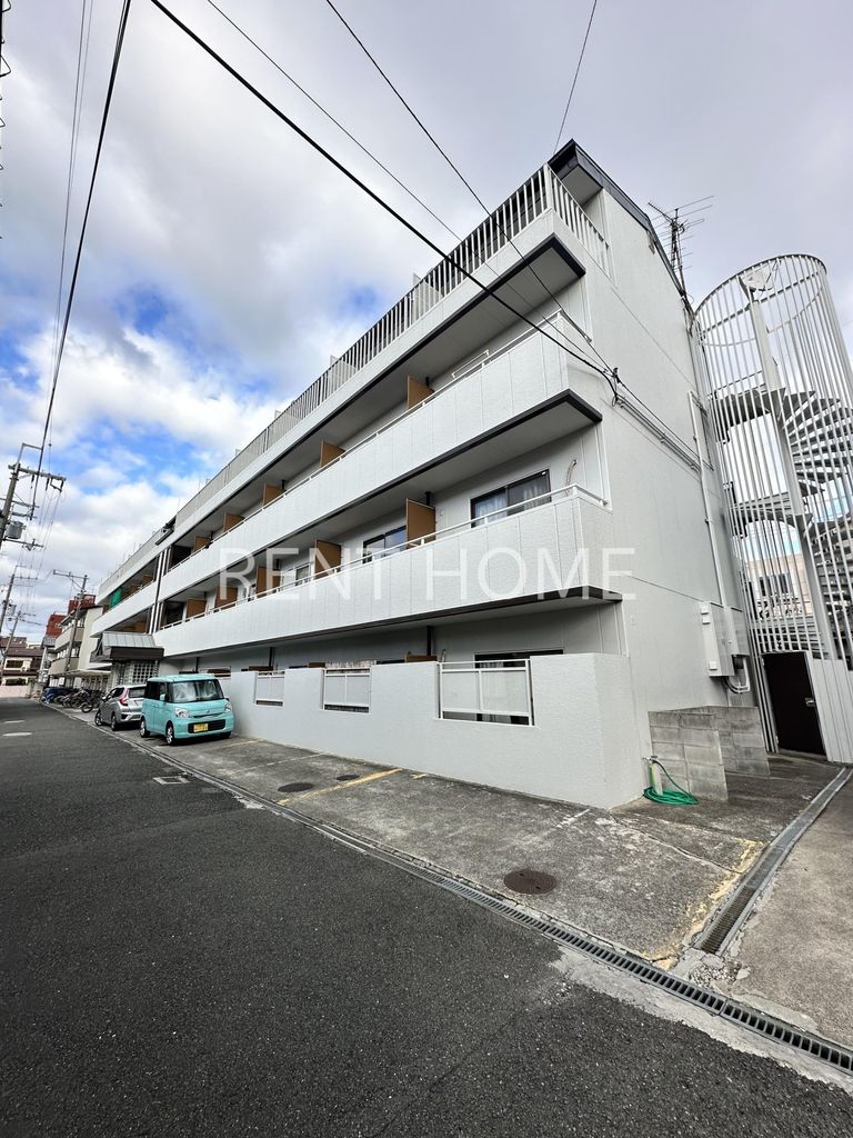 建物外観　オートロック付きのマンションです。