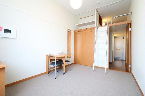 居室・リビング　当社人気のロフトタイプ！開放的なお部屋が好きな人へ