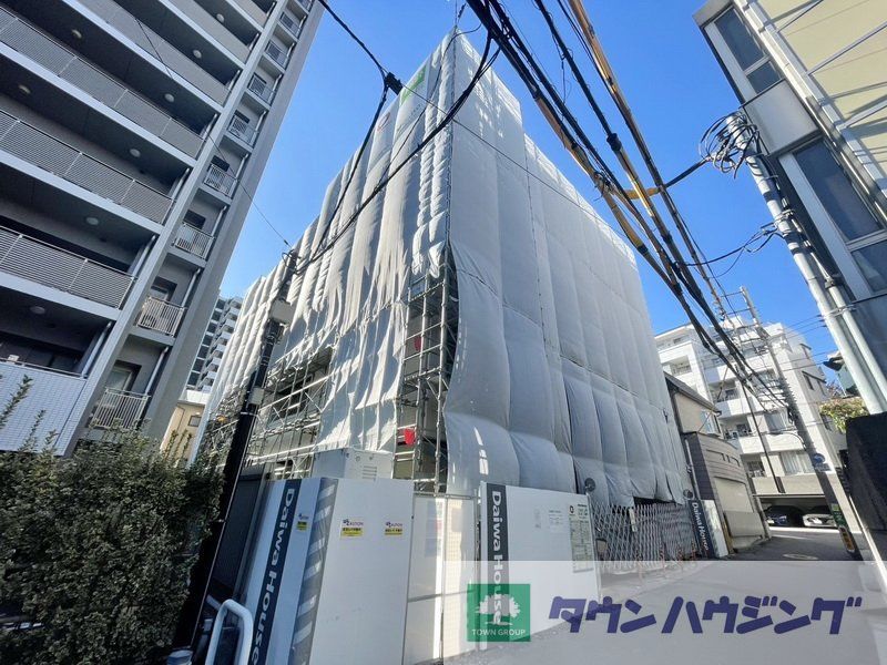 北区赤羽西のマンションの建物外観