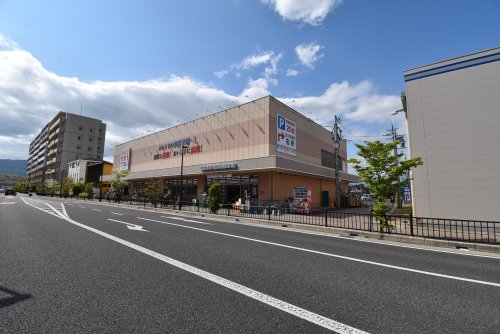 【アリビオ向日町A棟のスーパー】