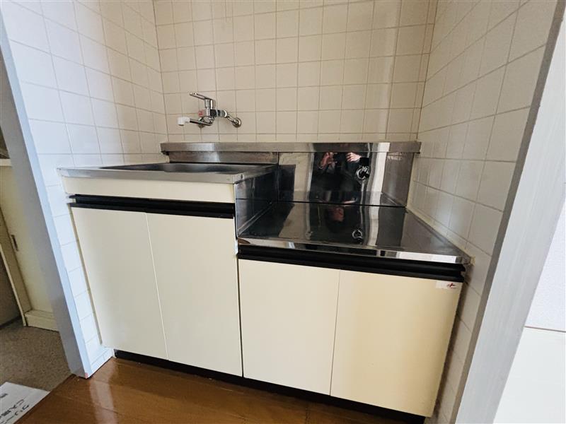 キッチン　コンパクトなキッチンで掃除もラクラク