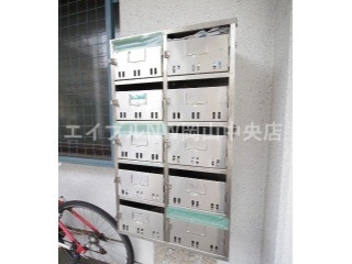 エントランス　集合ポスト