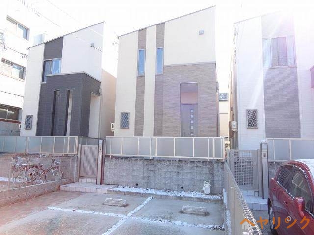 エントランス　外観写真