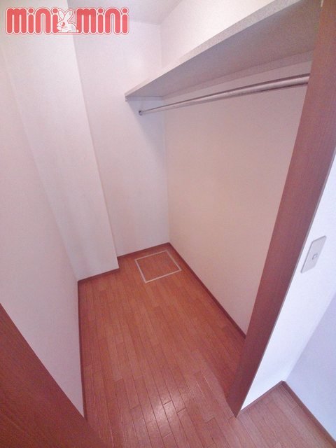 収納　ウォークインクローゼット