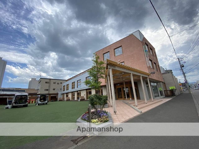 幼稚園・保育園　札幌白ゆり幼稚園（幼稚園・保育園）まで499m