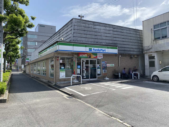 コンビニ　ファミリーマート　岡崎竜美台二丁目店（コンビニ）まで257m
