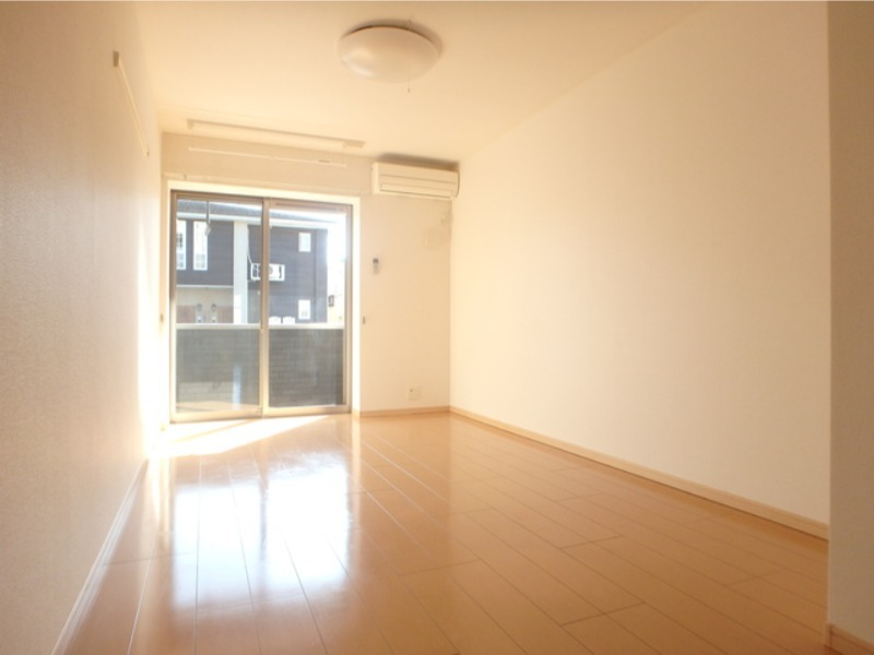 居室・リビング　図面と現状に相違がある場合には現状を優先