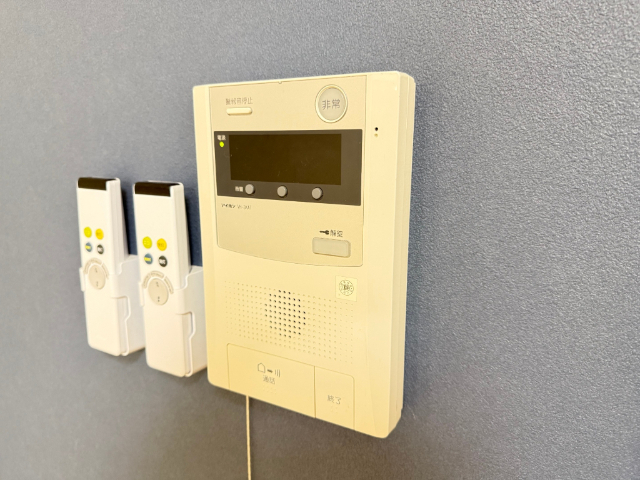 セキュリティ　モニター付インターホン