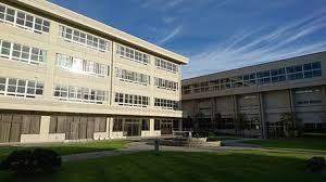 中学校　新潟市立寄居中学校（中学校）まで1318m