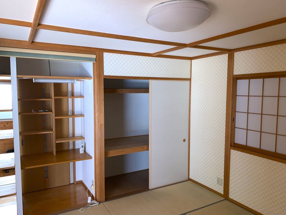 その他部屋・スペース　造付けの飾り棚がうれしい