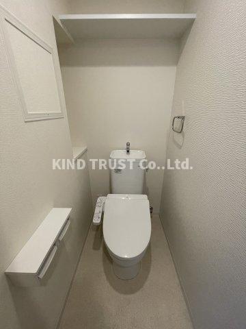 トイレ　落ち着いたトイレです