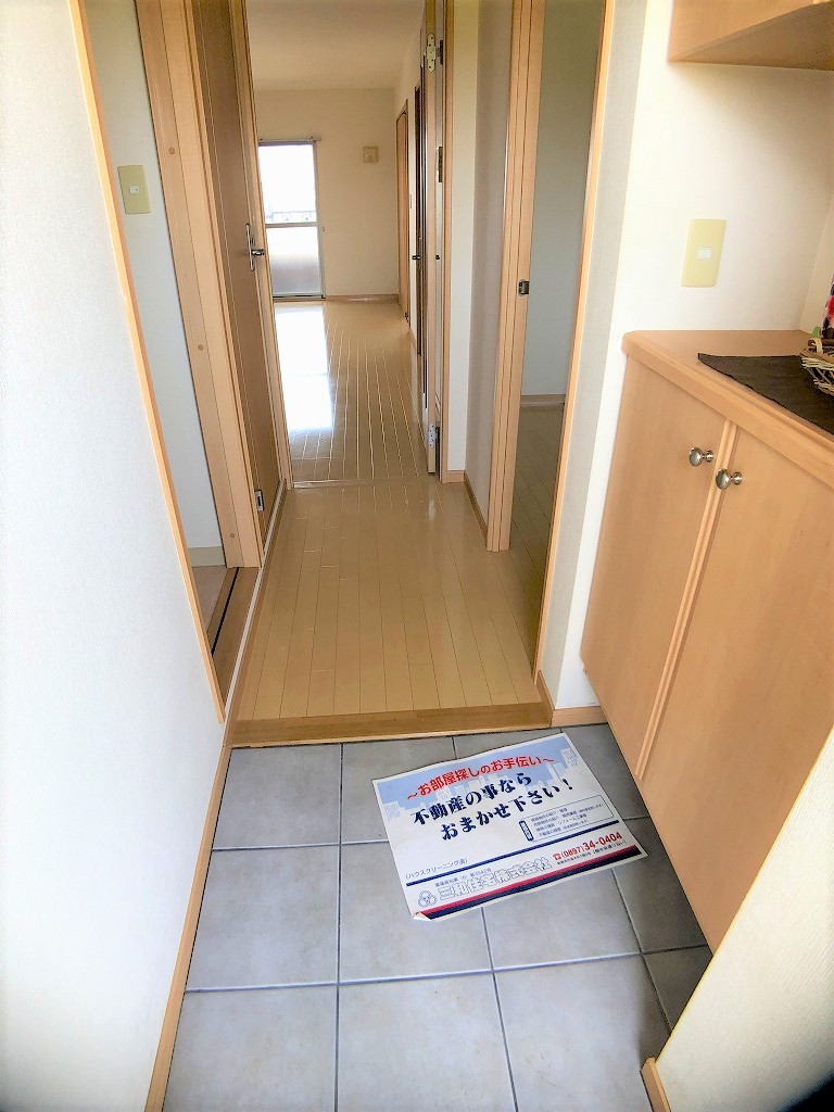 エクセレントコーンの玄関写真
