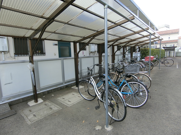 駐車場　駐輪場