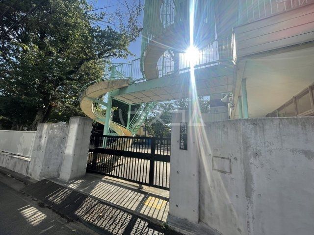 幼稚園・保育園　江戸川こざくら幼稚園（幼稚園・保育園）まで1098m