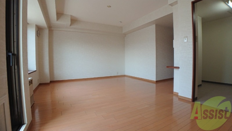 居室・リビング　広くてキレイなＬＤＫが広がっていて、充実した生活が送れそう。