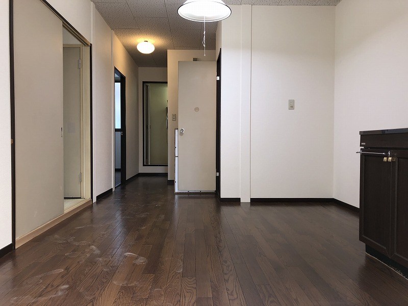 居室・リビング　反転間取り参照