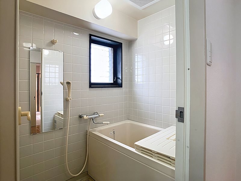 バス・シャワールーム　温度設定可能