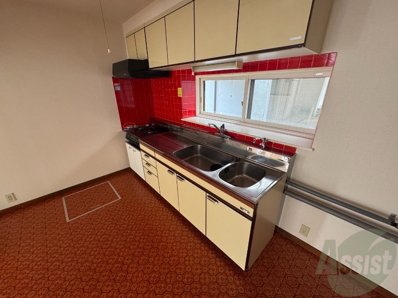 キッチン　キッチンはスペースも広々していて使いやすそうですよ！