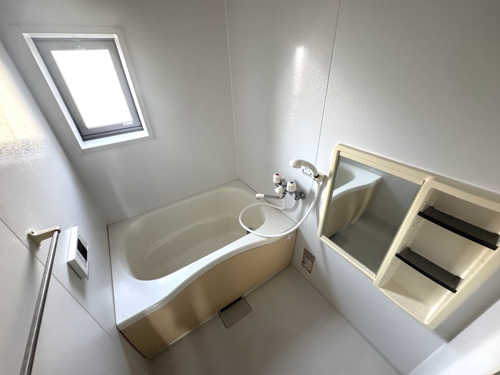 バス・シャワールーム　バス