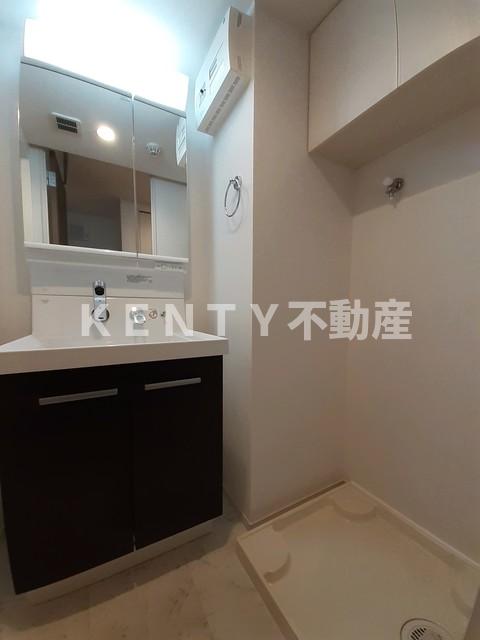 洗面設備　スペースが確保できる洗面所です