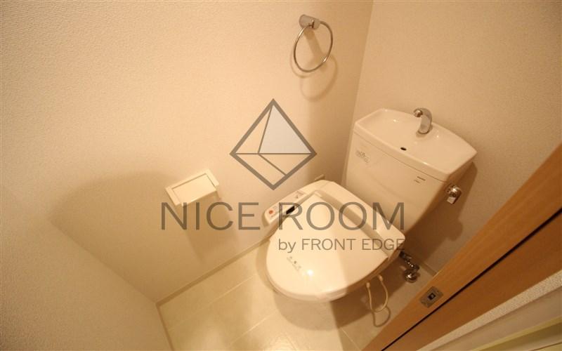 トイレ　エステムコート難波センチュリオ　トイレ