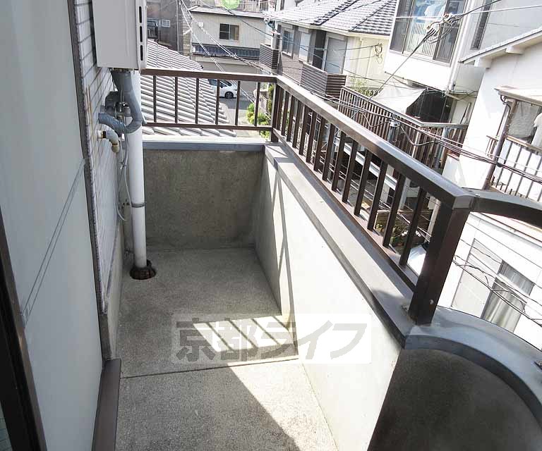 バルコニー　広いバルコニです。