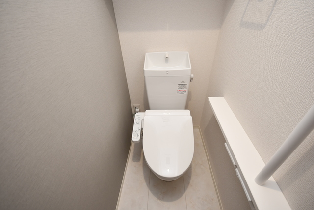 トイレ　トイレ