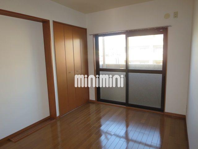 眺望　写真左にリビング扉収納可