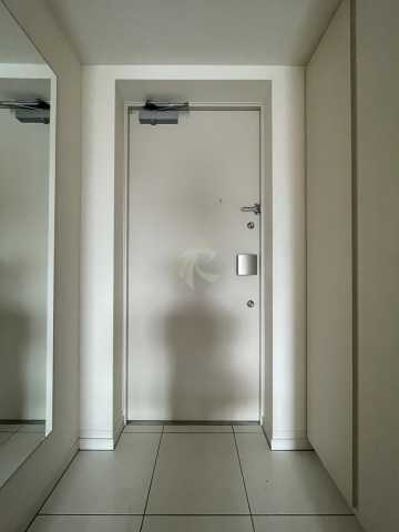 玄関　MAXIV西日暮里アレグリアコート