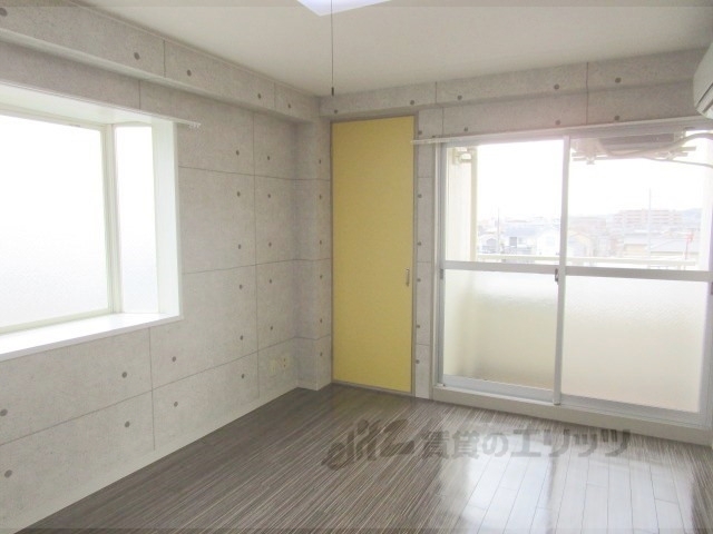 居室・リビング　洋室