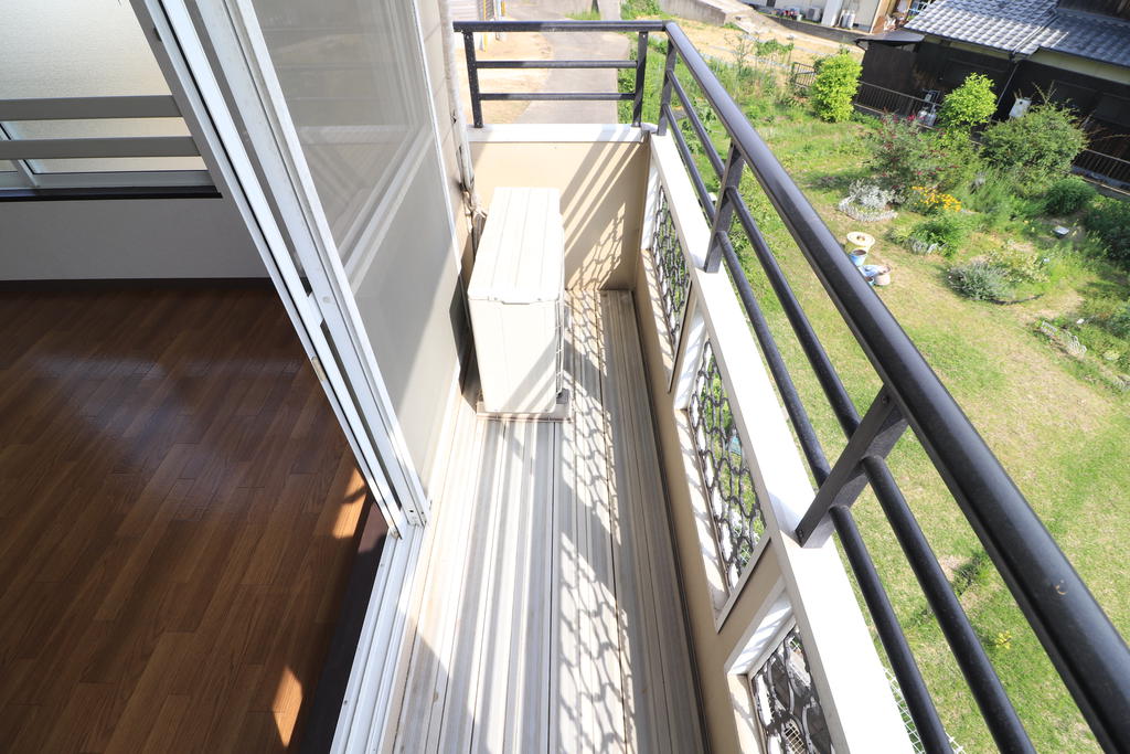 バルコニー　バルコニーです♪