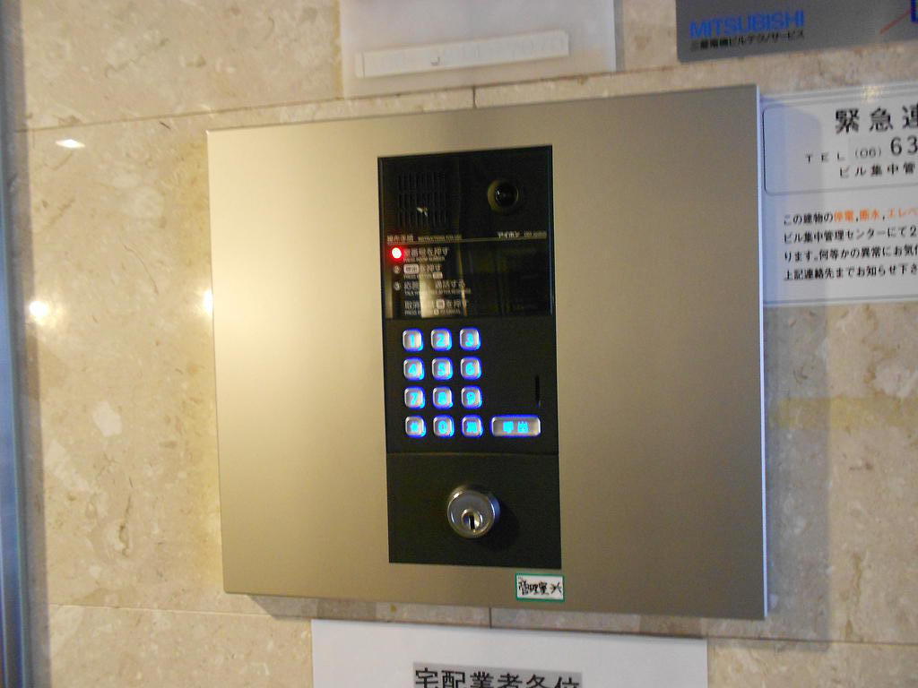 セキュリティ　同タイプ同モデルを使用