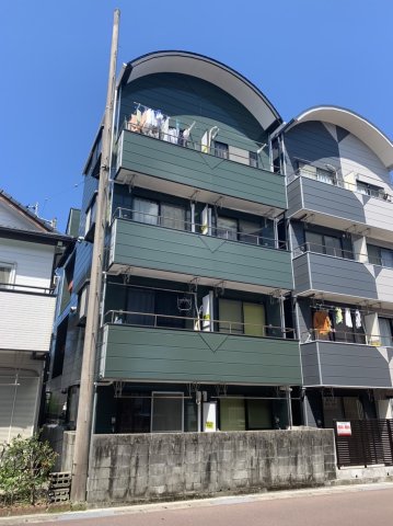 建物外観　現況が相違する場合は現況を優先致します。