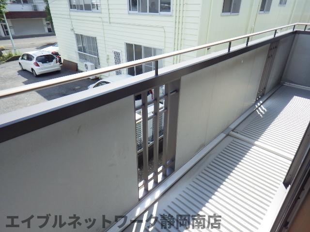 バルコニー　広々としたバルコニーです