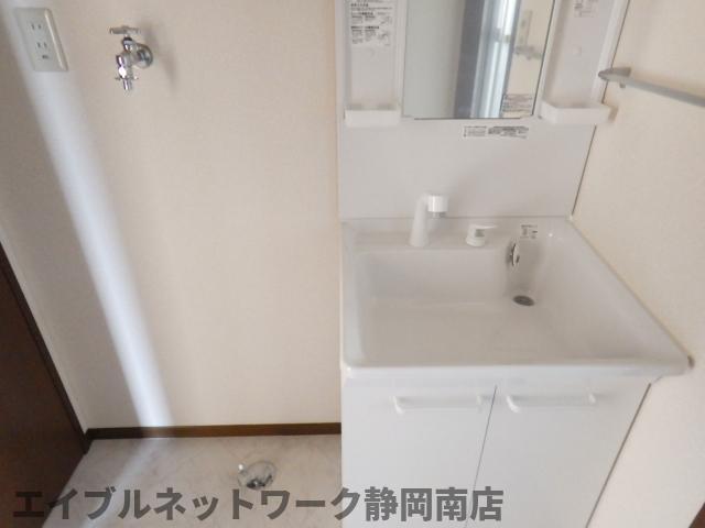 洗面設備　忙しい朝には欠かせない洗面所です