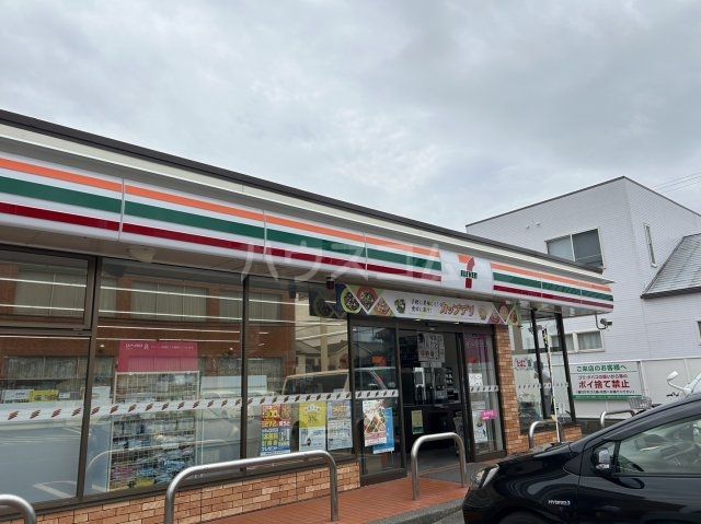 コンビニ　セブン‐イレブン 名古屋戸田駅前店（コンビニ）まで563m