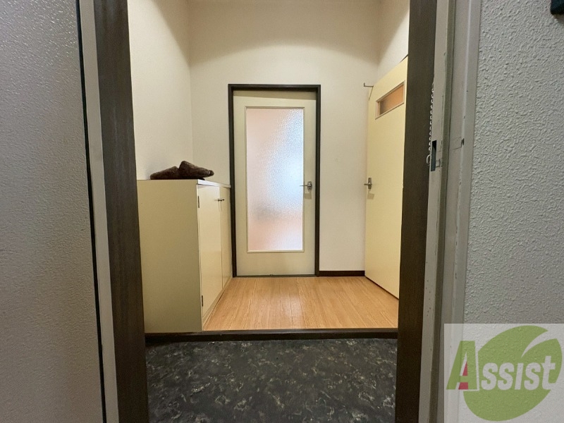 玄関　使いやすく明るい印象の玄関になっておりました！