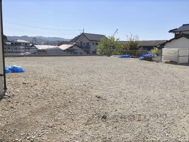 駐車場　建築中