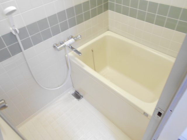 バス・シャワールーム　浴室