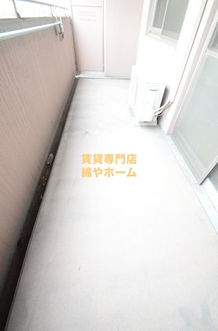 バルコニー　広々としたバルコニーです