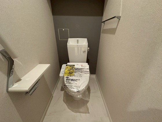 トイレ　※別号室の写真です