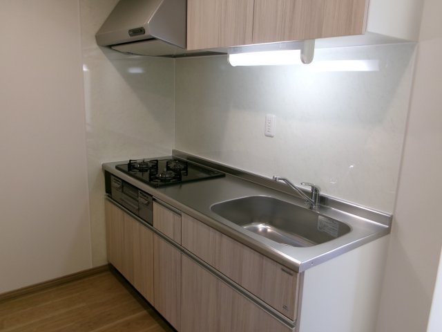 キッチン　コンパクトなキッチンで掃除もラクラク