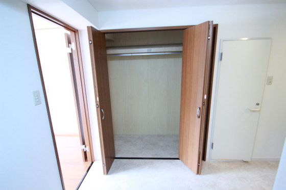 収納　※別部屋の写真です