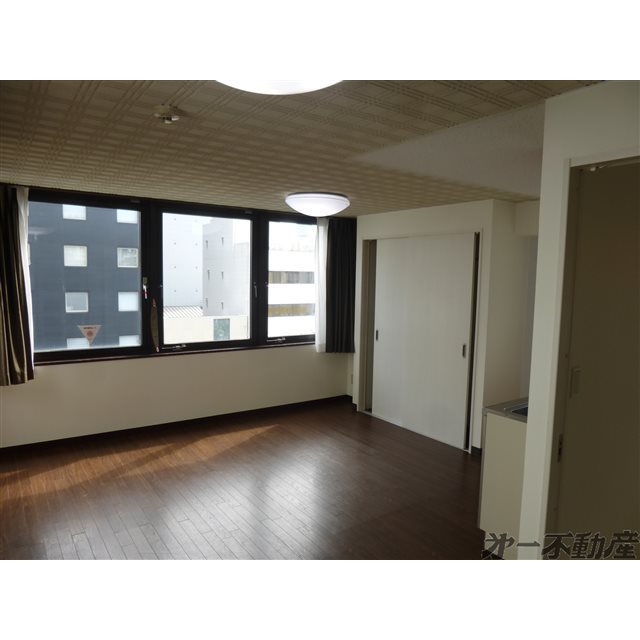 建物外観　洋室