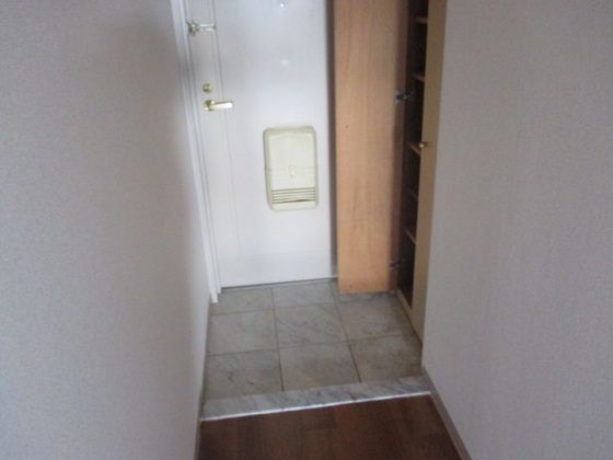 玄関　※他号室の写真です