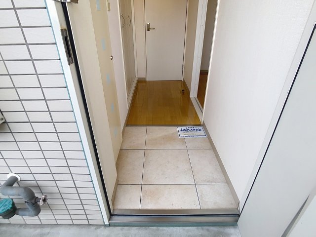 玄関　2025年12月撮影