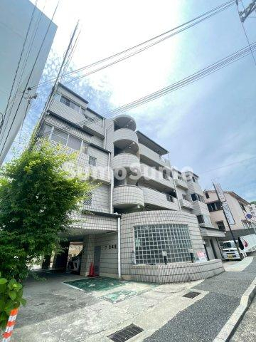 エントランス　ゆとりのあるエントランスです